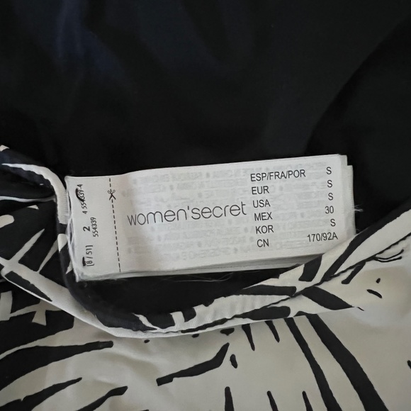 Women's Secret Swimsuit - Picture 5 of 5